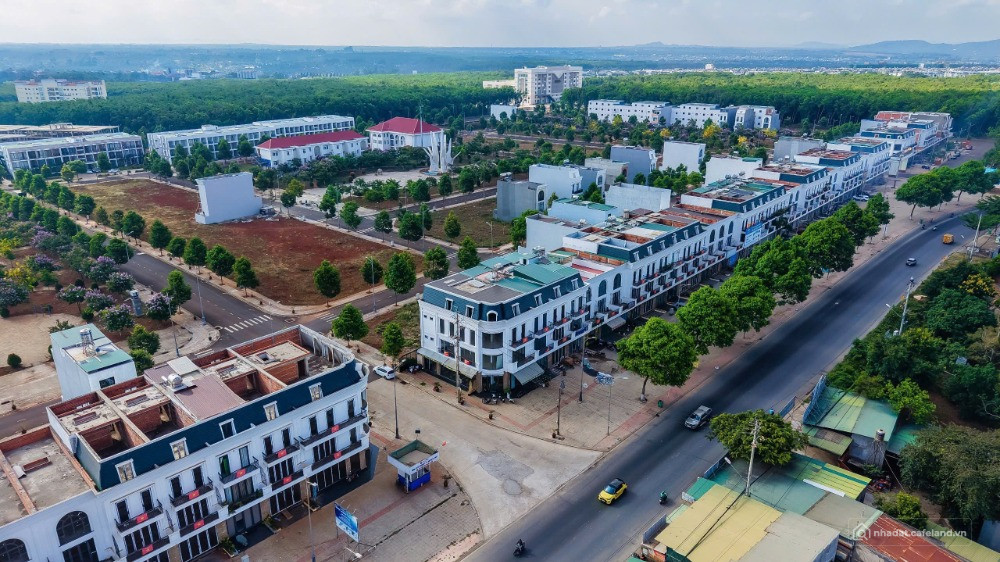Nhà phố Khu đô thị Ân Phú - mặt tiền đường Hà Huy Tập, vỉa hè 20m.