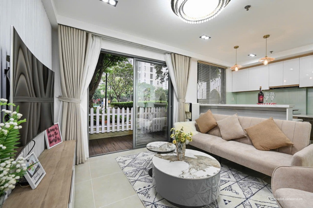 Bán Duplex sân vườn hiếm tại Masteri Thảo Điền – 140m²,view hồ bơi, Gía 20 Tỷ TL