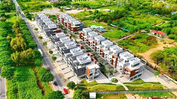 Căn mặt tiền Celesta Avenue 196m2 giá 33 tỷ, 4PN tại khu phố thương mại Keppel Land