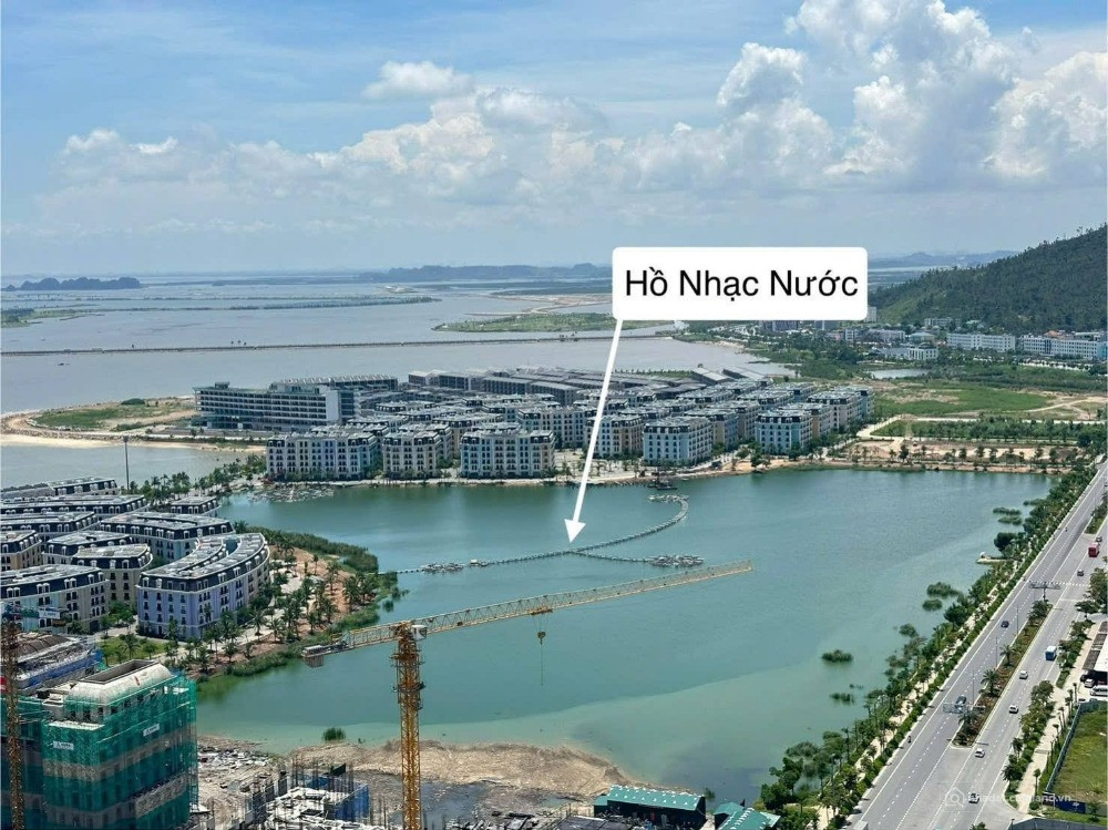 bán căn studio chung cư Icon40 mặt biển bãi cháy hạ long giá chỉ 1,650(full giá)