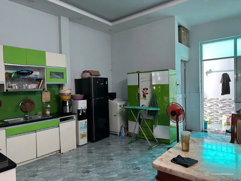 Nhà HXH đường 11 tăng nhơn phú B Diện tích 100m, 3 tầng