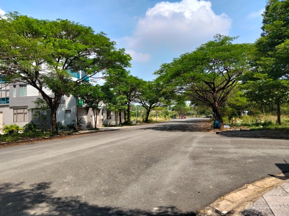 Chủ kẹt tiền cần bán gấp lô đất khu đô thị thung lũng xanh an phước long thành