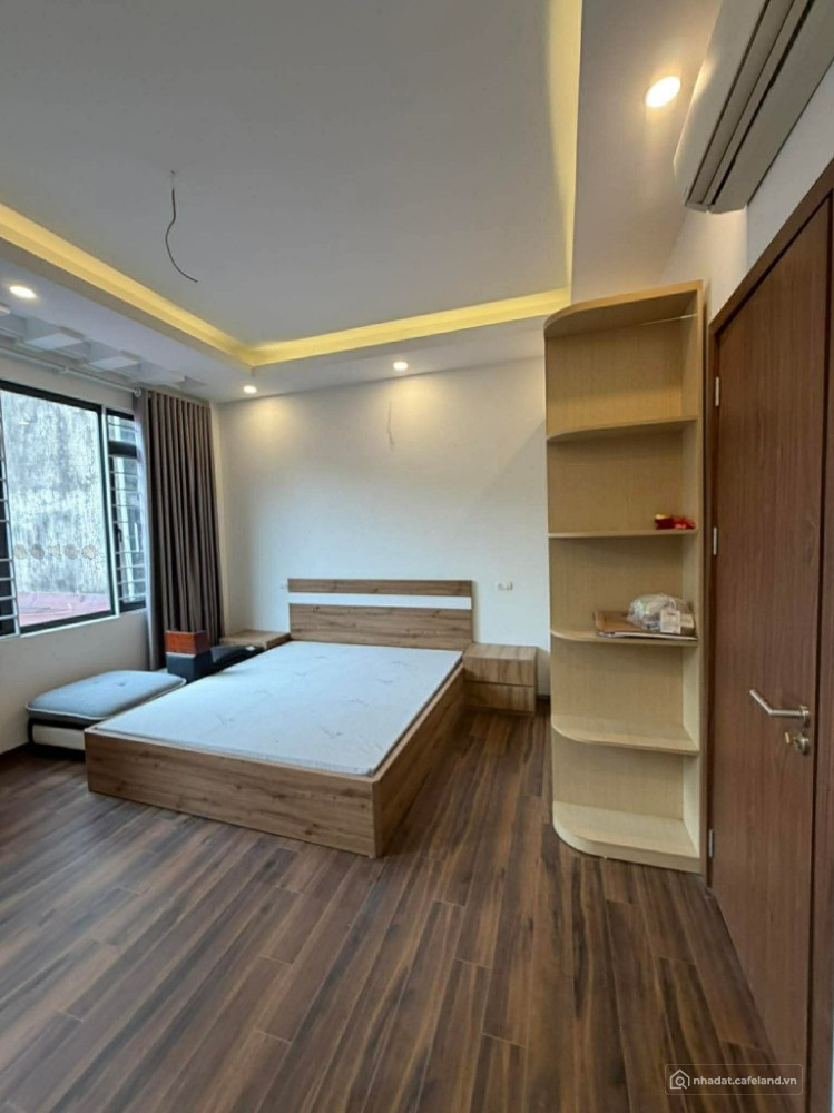 Rẻ Nhất Việt Hưng, Long Biên, Bán Nhà 5T, 33m2, chỉ 6,8 tỷ thoáng sáng