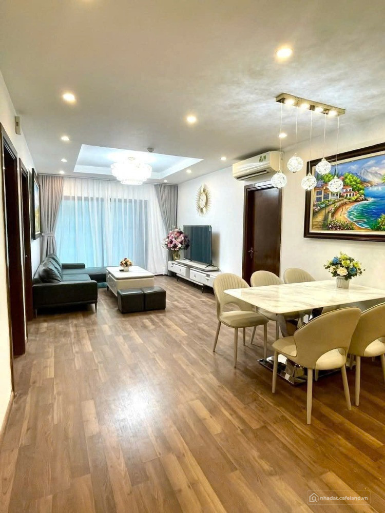 Bán chung cư thuộc Khu đô thị Ciputra – DT 100m2 – Căn góc 3PN – giá 8,x tỷ.
