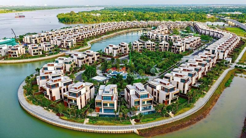 The Rivus mặt sông 560m² giá 152,6 tỷ, đã hoàn thiện
