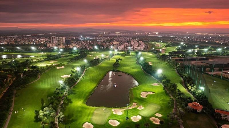 Biệt thự đơn lập view sân golf 220m², sổ sẵn, 86 tỷ