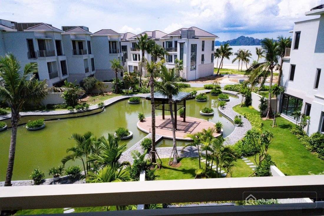Biệt thự góc Grand Bay 199m2, view biển, sổ lâu dài