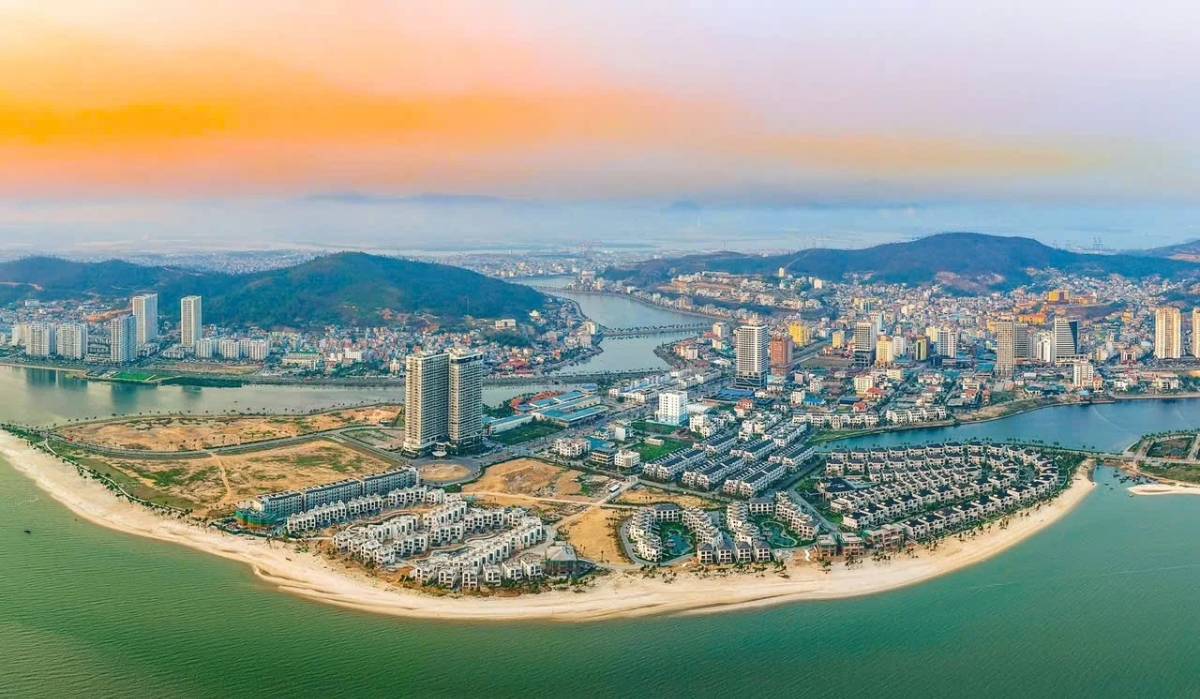 Biệt thự mặt biển Grand Bay 628m2, an ninh tốt, giá 144,44 tỷ