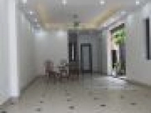 Cho thuê nhà tại Hoàng Hoa Thám giá 10$/m2