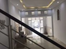 Cho thuê nhà HXH 18 Nguyễn Cửu Vân, p17, Q. Bình Thạnh, dt: 120m2 giá 28tr/tháng.