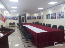 Cho thuê văn phòng đẹp, giá rẻ ở Trung Hoa. Diện tích sử dụng 115m2 (VP tầng 2)