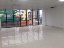 Cần cho thuê văn phòng giá rẻ trung tâm quận Đống Đa diện tích 150m2 thông sàn