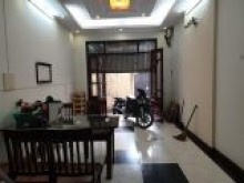 Cho thuê nhà Hào Nam 40mx5 tầng, 15tr/tháng