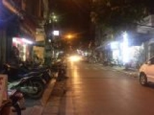 Cho thuê nhà mặt phố Bát Sứ, Hoàn Kiếm làm nhà hàng, homestay, khách sạn