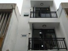 Cho thuê nhà mới xây làm văn phòng,hẻm xe tải đường CMT8, Q. Tân Bình