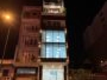 Chính chủ cho thuê nhà MT đường Bạch Đằng, vị trí đẹp, tiện kinh doanh