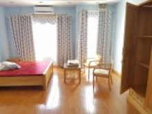 Cho thuê nhà tại Lạc Long Quân thích hợp làm CĂN HỘ DỊCH VỤ cho người nước ngoài