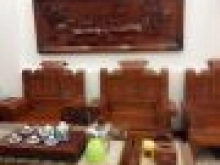 Cho thuê mặt bằng  tầng  một 100m2, KD, OTO, lô góc, hai mặt tiền , 7m và 12, vỉa hè rất rộng,