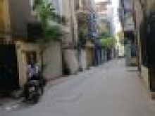 Cho thuê nhà HOàng Công Chất, Bắc Từ Liêm , dt: 42m2 tang 1 , 15tr/tháng.