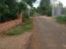 Bán nhà phố Cần tiền bán gấp lô đất mặt tiền xã Eakao Diện tích 5x30 : Giá 110tr/m -Vị trí: Đất mặt tiền xã Eakao. Gần hồ Eakao cách 150m. Gần KDL Hoàng nam