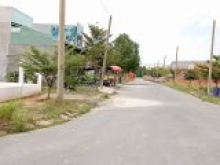 Bán 3 lô đất thổ cư ngã tư Hóc Môn, sổ hồng riêng, 1tỉ5/100m2, đường 8m, xây dựng ngay