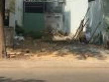 Cần tiền bán gấp 135m2 ngang 7m đất mặt tiền đường Huỳnh Văn Bánh giá 2,5 Tỷ . LH 0945 224 320