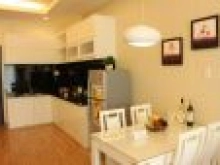 Chung cư giá 210tr 2 phòng ngủ mặt tiền quốc lộ 13, gần KCN Đại đăng