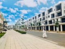 Nhà phố thương mại chợ Việt Trì - Vị trí đắc địa - nhận ngay sổ đỏ LH: 0967630468