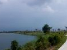 Tiền nhiều để làm gì, không lẽ gửi ngân hàng???