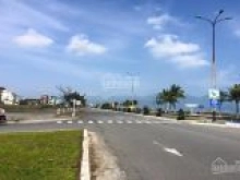 Bán đất đường Hoàng Thị Loan , đường 15m, cách biển 300m2