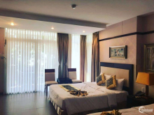 Khách sạn VIP 2* Trần Quốc Hoàn, 45P, MT 9m. 3 tỷ/ năm. LH ngay: 086850330