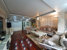 Bán nhà SIÊU PHẨM đẹp nhất mặt đường Đình Đông. Nội thất sang, xịn, mịn. 8,x tỷ