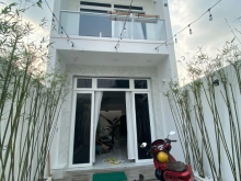 Mẫu nhà ống hiện đại 1 trệt 1 lầu 3 phòng ngủ siêu đẹp , diện tích 4x19