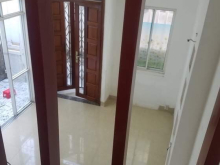 Chính chủ cần cho thuê nhà hẻm nguyên căn đường 2/4 gần bờ kè