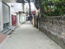 Bán nhà ngõ ô tô đỗ sân,mặt tiền rộng, cao ráo, sổ đỏ chính chủ