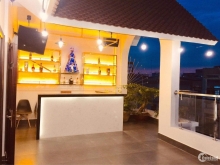 Bán biệt thự trung tâm Q10 3 mặt HXH kinh doanh CMT8, 4 tầng lung linh,144m2