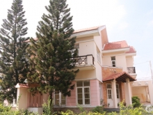 Bán 2 căn biệt thự liền kề trong khu biệt thự Cảnh Xanh Bình Dương