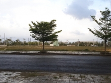 Bán lô góc mặt tiền đường quốc lộ thuận tiện kinh doanh giá chỉ  425tr