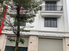 Chính Chủ cho thuê nhà mặt phố Xuân La làm Văn Phòng S:75m2 x 4 tầng, Giá 30tr