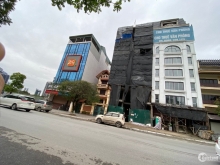 Cho thuê nhà mặt phố Võ Chí Công, Tây Hồ