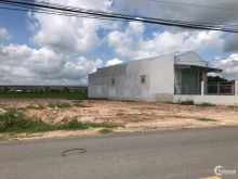 Gia đình có người bị bệnh cần có tiền chạy chữa nên bán miếng đất xây kho xưởng