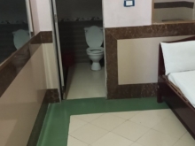 Bán nhà nghỉ mặt đường 5, 120m, 19 phòng cực đẹp, đang kinh doanh cực tốt: lh 08