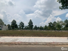 Nắm chủ, hàng hiếm đất thổ cư đối diện “Trung tâm thương mại”