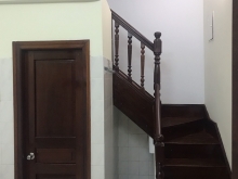 Cho thuê nhà ngõ 2/1 phố vũ thạch quận đống đa