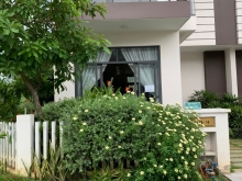 Bán Biệt thự bình chánh 9x14 có sân để xe hơi, 4pn, shr, có thương lượng