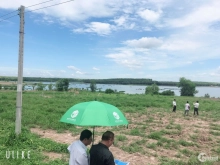 Bán 5 Lô Đất View Hồ , sổ Hông Riêng , 10x24, Thổ Cư 100%  Giá 680tr/ nền