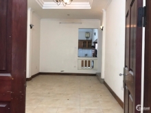 Chính chủ cho thuê nhà mặt phố hai bà trưng, 6m mặt tiền, 560m, 103tr, 098809517