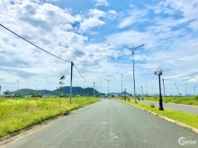 Hot! Duy nhất còn 3 nền mặt tiền đường 30m cổng chợ đêm, sổ đỏ sang tên liền.