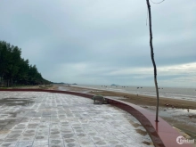 Chính chủ Bán lô đất đẹp mặt biển Hải Tiến.