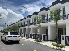 Nhà 1 lầu 3 phòng ngủ 3WC , diện tích 92m2